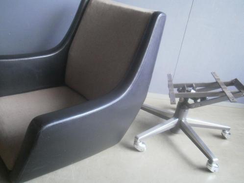 1950s fauteuil-draaistoel, onderstel gemerkt Gispen, Huis en Inrichting, Fauteuils, Gebruikt, Hout, Metaal, Overige materialen