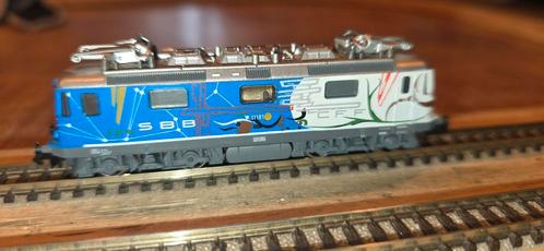 Arnold 2399 re4/4 dekor Bouret kunstlok, Hobby en Vrije tijd, Modeltreinen | N-Spoor, Zo goed als nieuw, Locomotief, Gelijkstroom