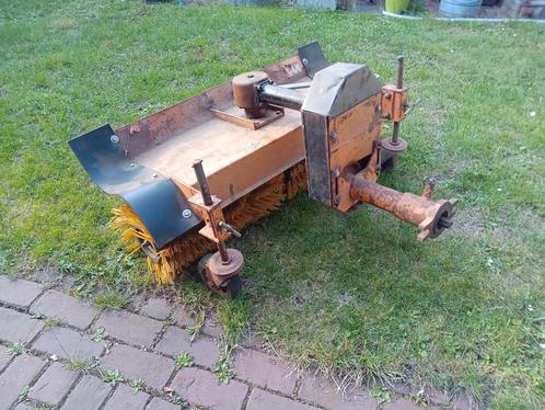 RWM veegmachine Bucher aansluiting, Tuin en Terras, Veegmachines, Gebruikt, Ophalen