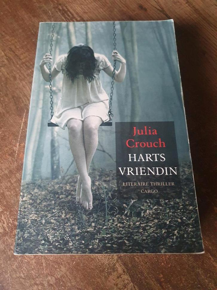 Harts Vriendin - Julia Crouch, Boeken, Thrillers, Zo goed als nieuw, Nederland, Ophalen of Verzenden