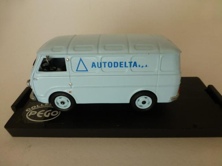 Progetto K Alfa Romeo 2 busje Assistenza Autodelta S.P.A., Hobby en Vrije tijd, Modelauto's | 1:43, Zo goed als nieuw, Auto, Overige merken