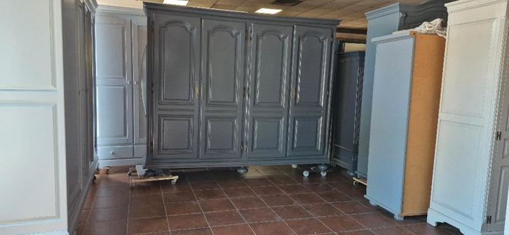 Kledingkasten, slaapkamerkast, brocante garderobe linnenkast, Antiek en Kunst, Antiek | Meubels | Kasten, Ophalen of Verzenden