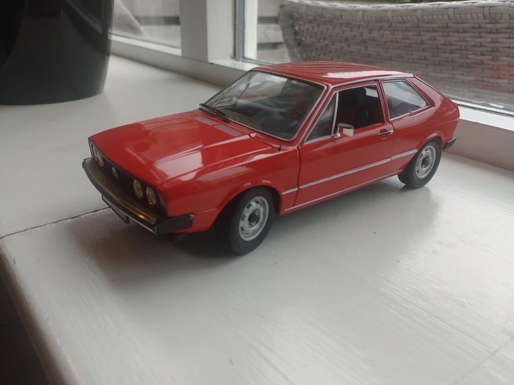 Revell VW Scirocco Rood - Modelauto, Ophalen of Verzenden, Zo goed als nieuw, Auto, Revell