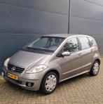 Mercedes-Benz A-klasse 170 Avantgarde 1e eigenaar Airco nap, Auto's, Gebruikt, Zwart, 4 cilinders, 400 kg
