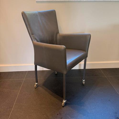 Eettafel stoelen met krasvrije wieltjes, Huis en Inrichting, Stoelen, Gebruikt, Vijf, Zes of meer stoelen, Overige materialen