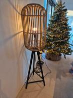 Mooie rieten staande lamp - 140 cm hoog, Overige materialen, Gebruikt, 100 tot 150 cm, Ophalen of Verzenden