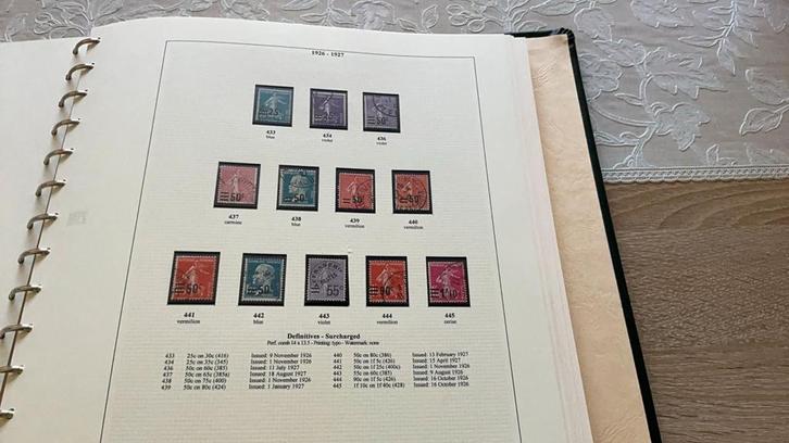 Frankrijk Postzegel Verzameling in Album, Postzegels en Munten, Postzegels | Volle albums en Verzamelingen, Buitenland, Ophalen of Verzenden