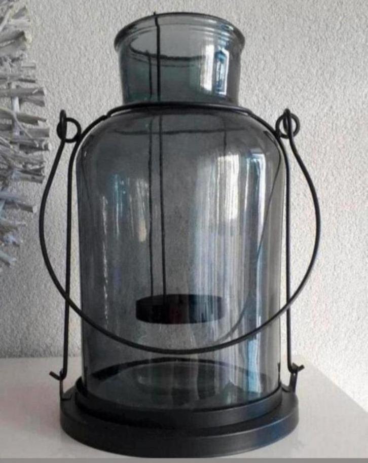 Gusta Lantaarn zwart glas, Huis en Inrichting, Woonaccessoires | Kandelaars en Kaarsen, Zo goed als nieuw, Minder dan 25 cm, Overige materialen