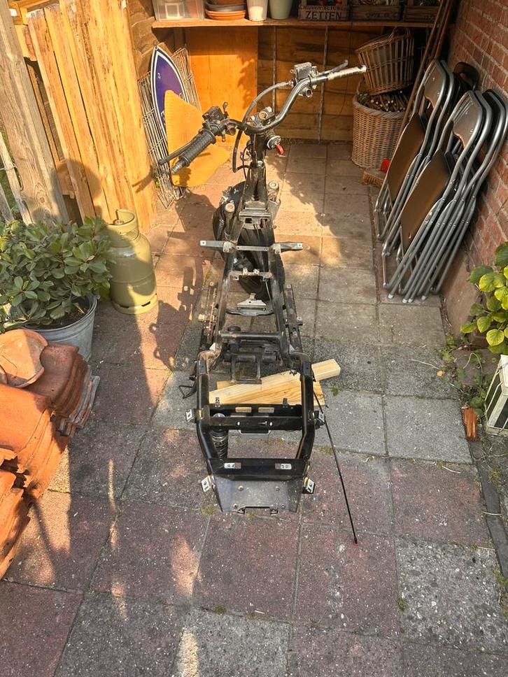 Gilera runner c46 frame, Fietsen en Brommers, Scooters | Piaggio, Gebruikt, Overige modellen, Ophalen