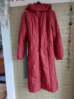 Lange rode Winterjas Maat 42 -, Kleding | Dames, Jassen | Winter, Ophalen of Verzenden, Gedragen, Maat 42/44 (L), Rood