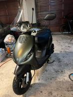 nette 4takt piaggio zip (snor) 25km, Fietsen en Brommers, Scooters | Piaggio, Ophalen, Gebruikt, Zip, Benzine