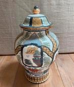 ooie vaas/ pot met verschillende afbeeldingen, Antiek en Kunst, Ophalen of Verzenden