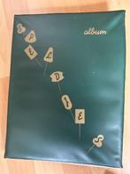 Album met speltjes, waaronder Feyenoord, Verzamelen, Speldjes, Pins en Buttons, Ophalen of Verzenden, Overige onderwerpen