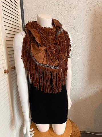 Velvet Boho Ibiza hippie sjaal, omslagdoek met franjes. beschikbaar voor biedingen