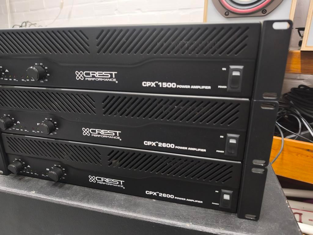 1x  Crest audio Cpx  1500  = 95 euro, Ophalen of Verzenden, Zo goed als nieuw, Minder dan 500 watt