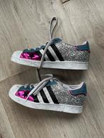 Gloednieuwe zeer exclusieve Adidas superstar schoenen,, Kleding | Dames, Schoenen, Ophalen of Verzenden