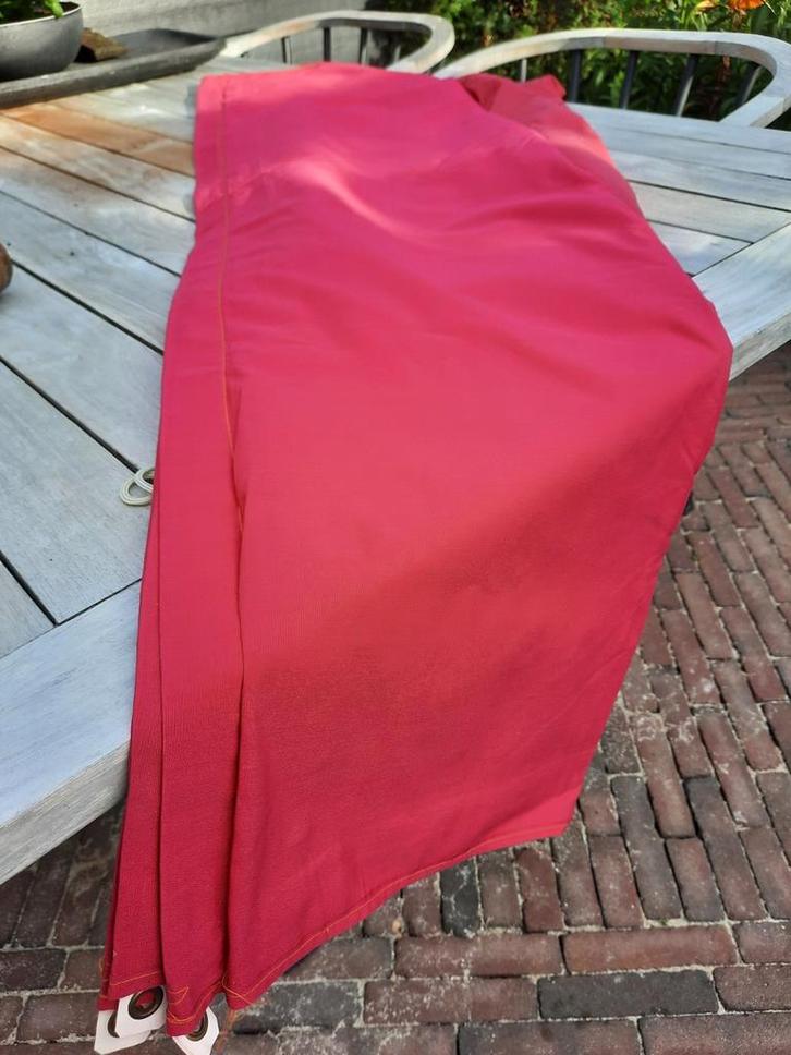 Vintage/retro windscherm fuchsia roze, 3.60 x 1.40, Caravans en Kamperen, Windschermen, Gebruikt, Ophalen of Verzenden