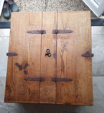 Salontafel dekenkist speelgoedkist vintage beschikbaar voor biedingen