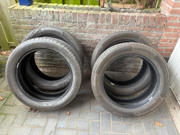 4x zomerbanden 235/50/R19 99V, Auto-onderdelen, Banden en Velgen, Band(en), Zomerbanden, 19 inch, 235 mm, Personenwagen, Gebruikt