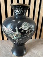 Japanse vaas met parelmoer inlegwerk, Antiek en Kunst, Verzenden