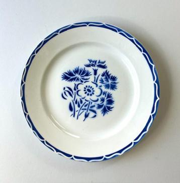 Vintage Frans ontbijtbordje met blauwe rand en bloemen beschikbaar voor biedingen