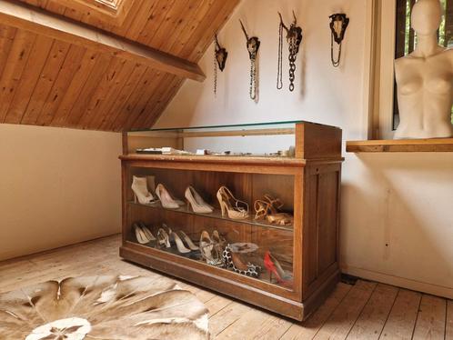 Vintage vitrinekast met lades, Huis en Inrichting, Kasten | Overige, Gebruikt, Ophalen