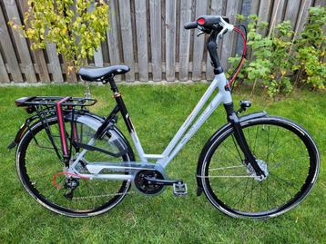 Gazelle Eclipse Trekking T24 D53 super mooi! Naafdynamo beschikbaar voor biedingen