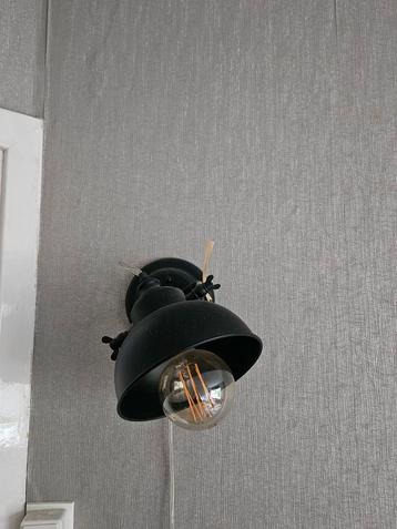 3 stuks zwarte wandlamp  beschikbaar voor biedingen