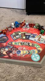 Bakugan, Arena, magneetkaarten, kaartjes en opberg koffertje, Ophalen of Verzenden, Zo goed als nieuw