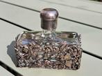 Vintage verzilverd (?) parfumflesje., Antiek en Kunst, Ophalen of Verzenden