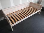 Eenpersoonsbed met ombouw, Huis en Inrichting, Slaapkamer | Bedden, 90 cm, Gebruikt, Eenpersoons, Hout