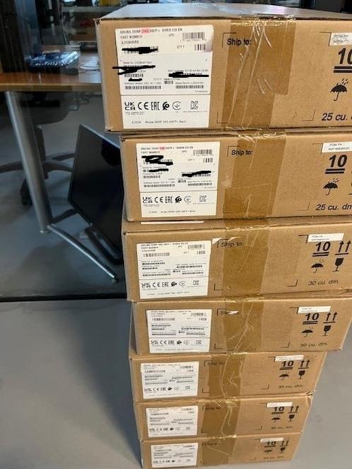 7x Aruba nieuwe Aruba 2930F 24 & 48G 4SFP+ switch, Computers en Software, Netwerk switches, Nieuw, Ophalen of Verzenden