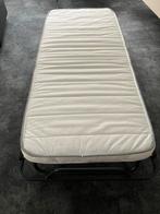 Verrijdbaar 1-persoons vouwbed, met zwarte hoes, Huis en Inrichting, Ophalen, Eenpersoons, Zo goed als nieuw, Grijs