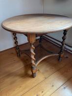 Antieke eikenhouten tafel met gedraaide poten, Gebruikt, Tot twee personen, Eikenhout, Rond