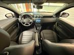 Dacia DUSTER 1.3 TCe Tech Road 1 JAAR BOVAG GARANTIE, Auto's, Dacia, Voorwielaandrijving, 4 cilinders, 1209 kg, Leder