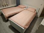 TE KOOP verhoogd (senioren) bed 200x180 of 200x90, Huis en Inrichting, Slaapkamer | Bedden, Ophalen, Verstelbaar, Wit, Tweepersoons