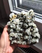 Groot ruw stuk chloriet kwarts, Verzamelen, Mineralen en Fossielen, Ophalen of Verzenden, Mineraal