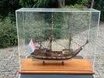 Houten Model zeilschip 3 master in plexiglas vitrine, Hobby en Vrije tijd, Modelbouw | Boten en Schepen, Ophalen, Zo goed als nieuw
