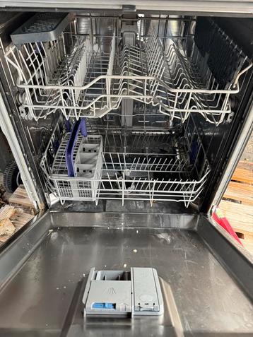 Beko inbouw vaatwasser beschikbaar voor biedingen