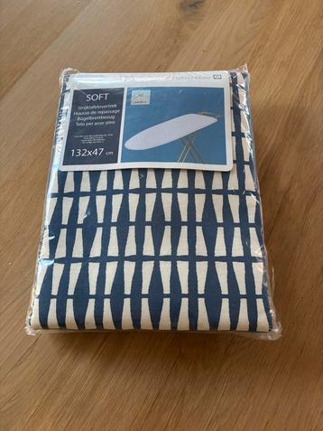 Strijkplankovertrek  nieuw - Harrington House 132 X 47 beschikbaar voor biedingen