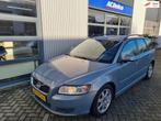 Volvo V50 1.6D S/S Summum / climate control / trekhaak / nav, Voorwielaandrijving, Gebruikt, 700 kg, Blauw