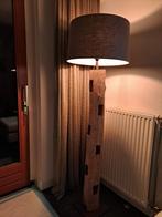 Prachtige staande lamp op boomstam met grote kap nieuwstaat, Ophalen, Zo goed als nieuw, 150 tot 200 cm