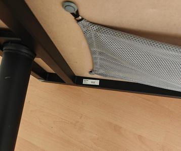 Bekant IKEA hoekbureau (rechts) | grijs met zwarte poten - afbeelding 3