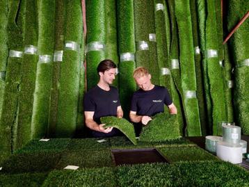 Kunstgras Reststukken Leegverkoop!! Hoge kortingen tot 50% beschikbaar voor biedingen