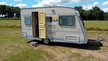 Frisse Caravelair Bamba Plus 395 '97 met zgan Voortent beschikbaar voor biedingen