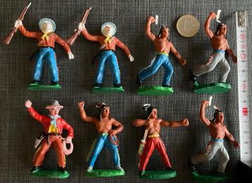 A002 DDR Indiaan en Cowboy Poppetjes ... 8 stuks beschikbaar voor biedingen