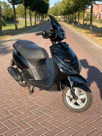 Piaggio zip 50cc brom beschikbaar voor biedingen