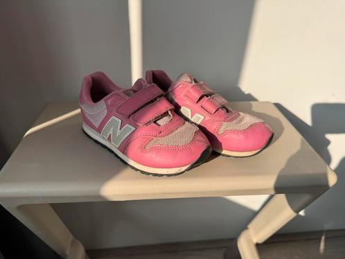 Roze New Balance sneakers, Kinderen en Baby's, Kinderkleding | Schoenen en Sokken, Gebruikt, Sportschoenen, Meisje, Ophalen of Verzenden
