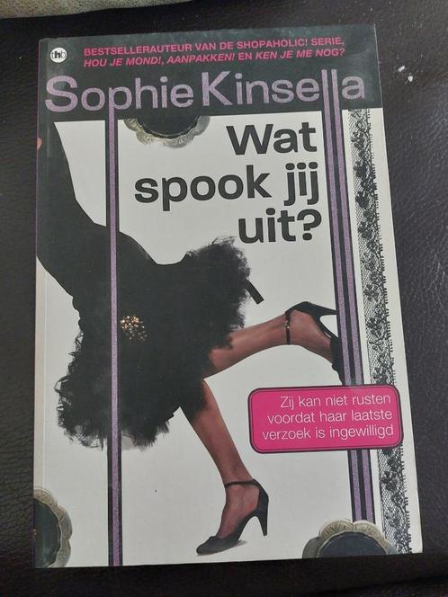 Sophie Kinsella: wat spook jij uit? ( chicklit), Boeken, Chicklit, Zo goed als nieuw, Ophalen of Verzenden