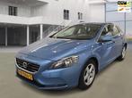 Volvo V40 2.0 D2 Summum Business EXPORT, Auto's, Voorwielaandrijving, Gebruikt, Euro 6, 4 cilinders